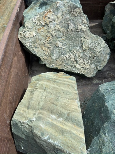 Ландшафтные глыбы зелёные 200-500 килограмм купить в Петрозаводске