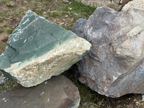 Камни для ландшафтного дизайна зелёные 10-60 килограмм купить в Петрозаводске