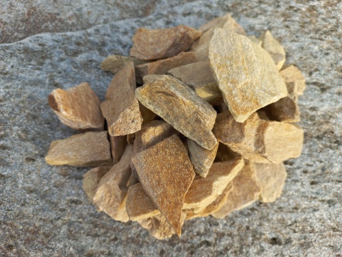 Златолит жёлтый декоративная каменная крошка купить в Петрозаводске