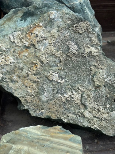 Ландшафтные глыбы зелёные 200-500 килограмм купить в Петрозаводске