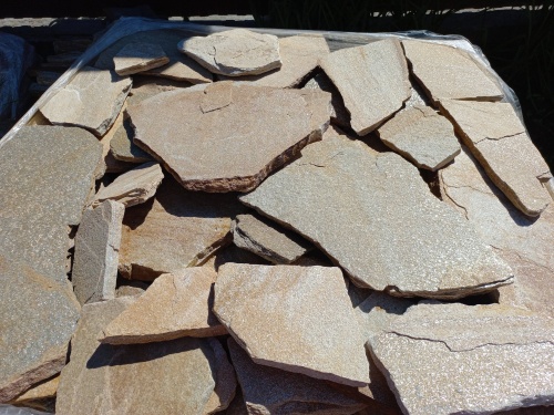 Плитняк златолит жёлтый для цоколя купить в Петрозаводске