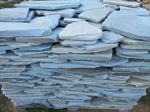 Плитняк златолит зелёный галтованный для цоколя купить в Петрозаводске